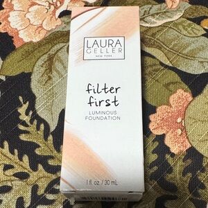 Laura Geller Filter First Luminous Foundation - Pecan